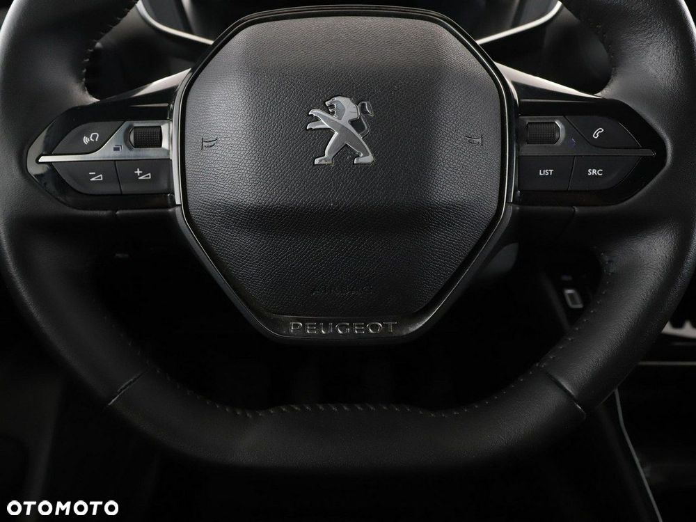 Peugeot 2008 PureTech 130 Allure Pack - 22