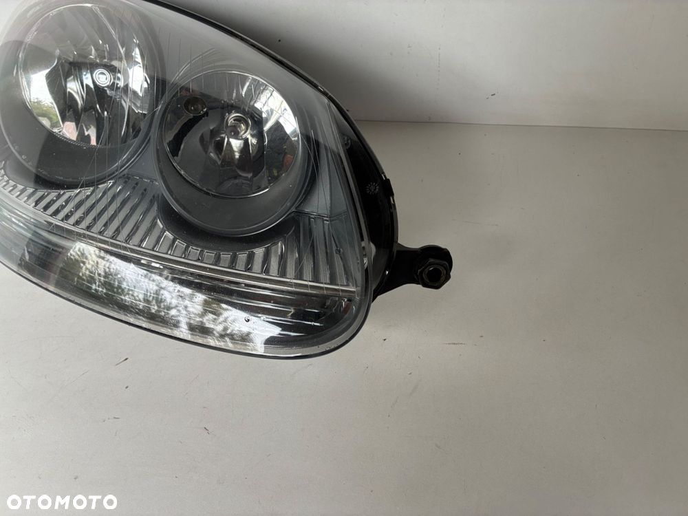 Vw Golf 5 V 1K6941006 LAMPA PRZÓD PRZEDNIA PRAWA  EUROPA - 2