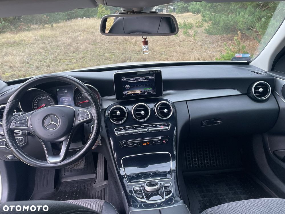 Mercedes-Benz Klasa C 200 4-Matic 7G-TRONIC - 9