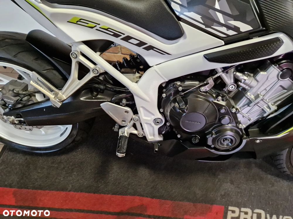 Honda CBR - 25