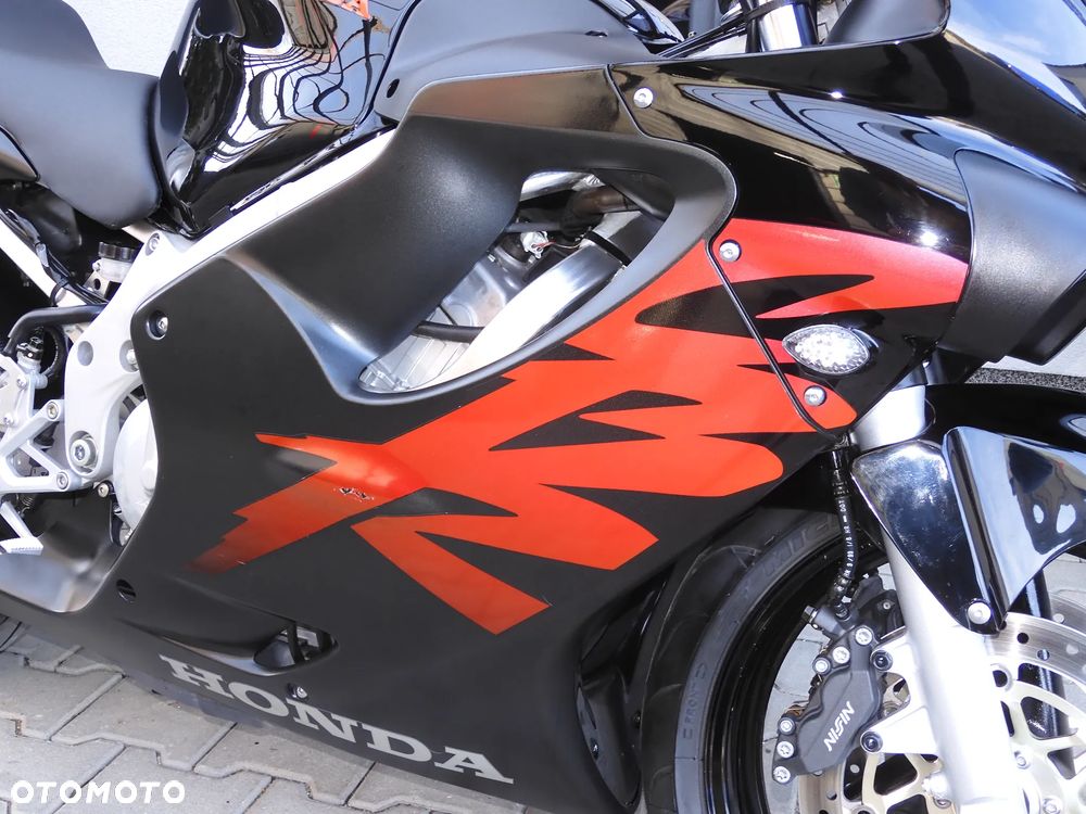 Honda CBR - 6