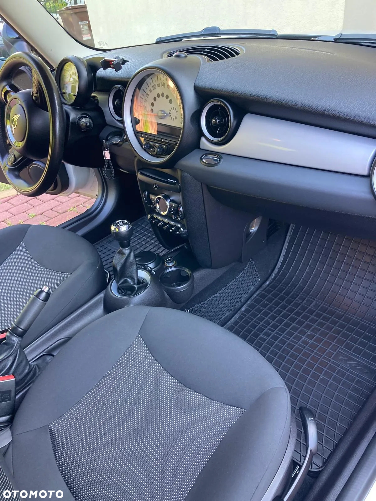 MINI Cooper Standard - 7