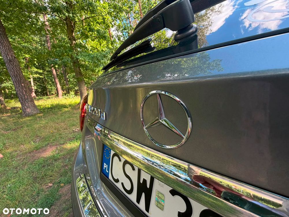 Mercedes-Benz GLA 220 d 4-Matic AMG Line - 12