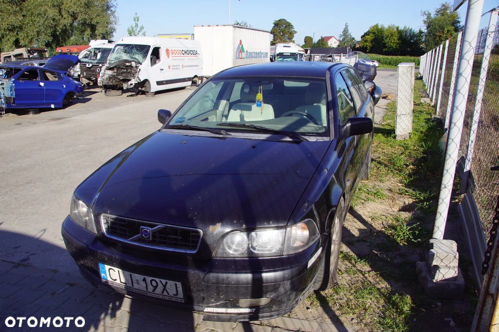 Auto na części - Volvo V40 I Lift 1.9 Di 115 KM D4192T3 M56 2003R Silnik Skrzynia Drzwi Szyba Maska Klapa Zderzak Lusterko Deska Kokpit Sensor Moduł Licznik Kierownica - 6
