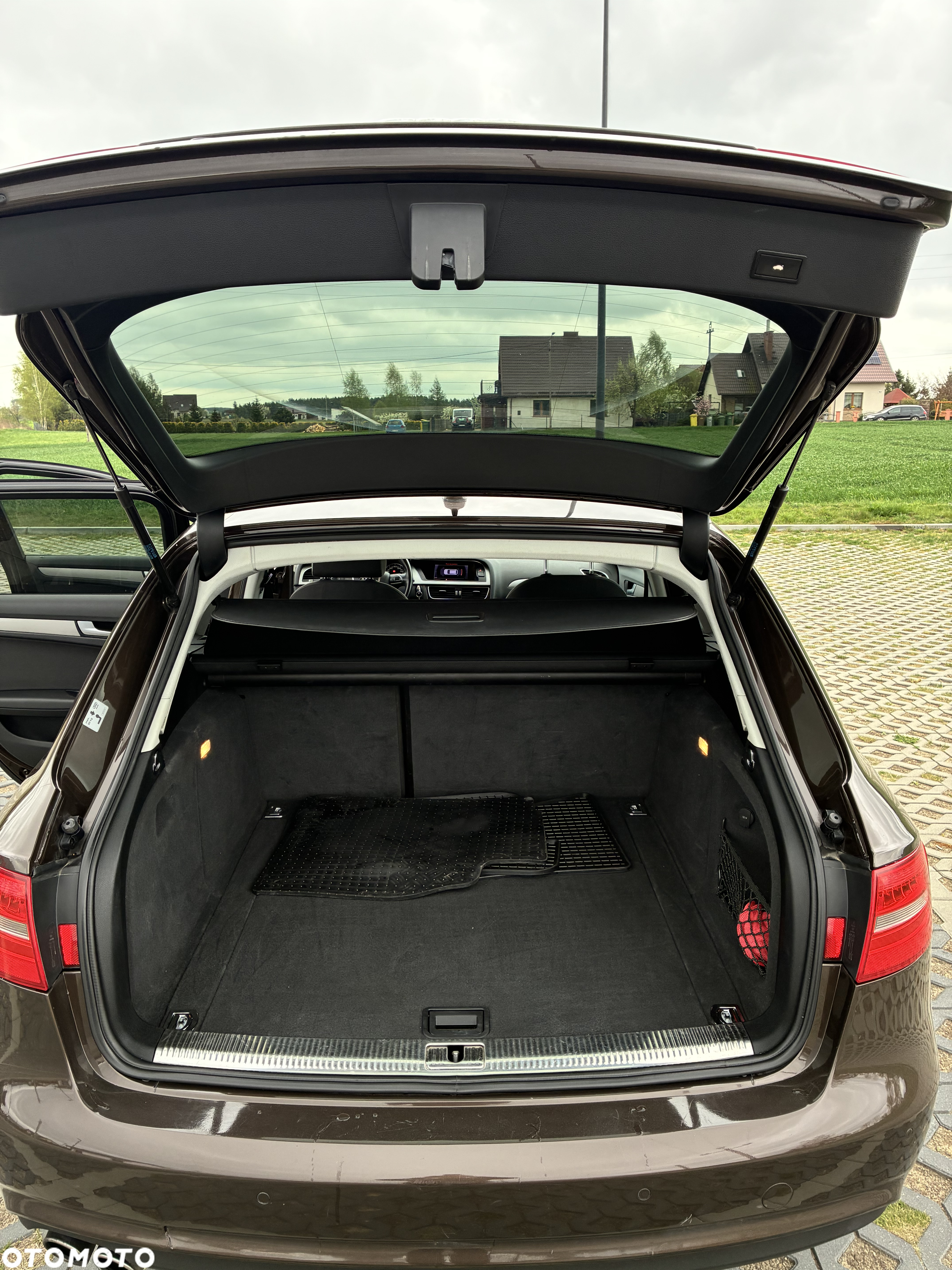 Audi A4 Avant 2.0 TDI DPF quattro Attraction - 15