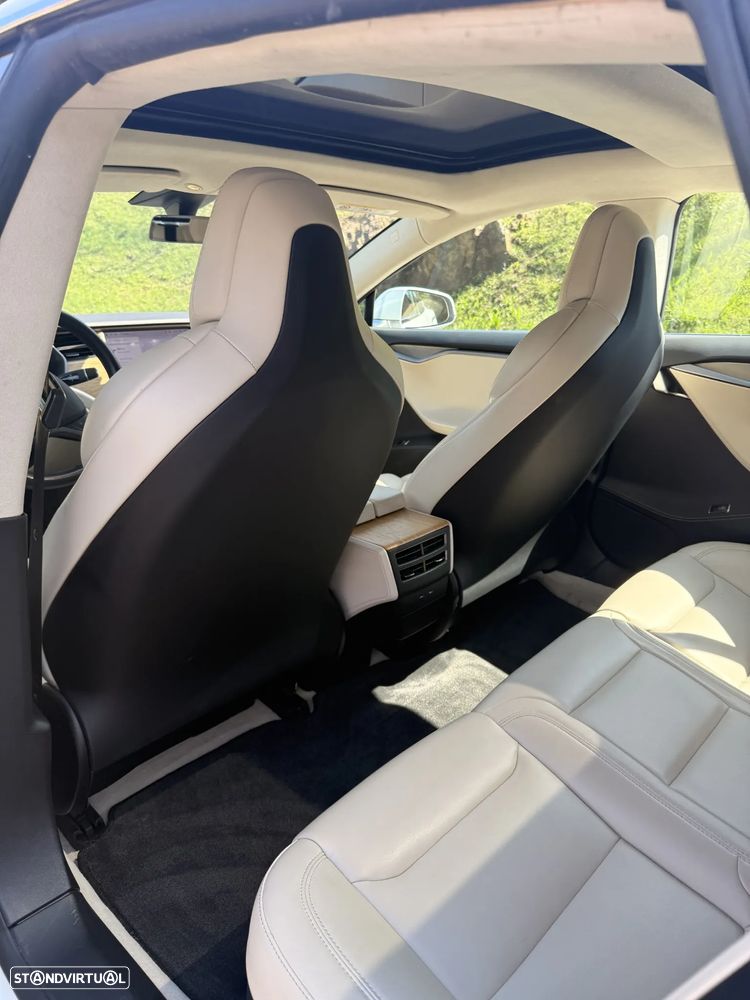 Tesla Model S 100D - 12