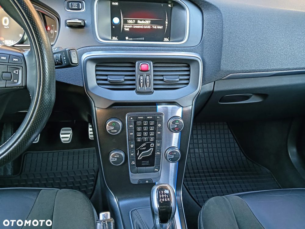 Volvo V40 - 14