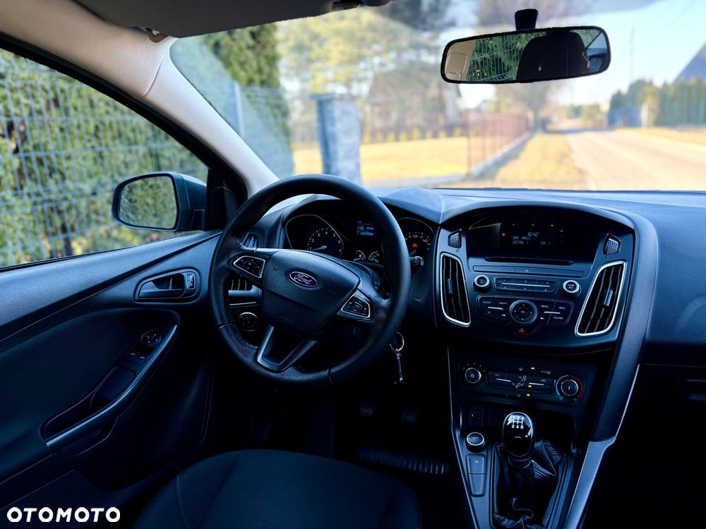 Ford Focus 1.0 EcoBoost 99g Trend - 9