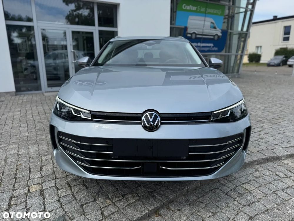 Volkswagen Passat - 4