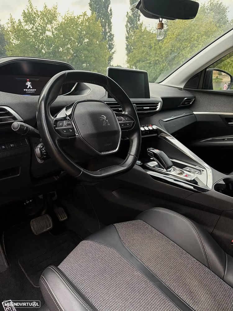 Peugeot 3008 225 e-EAT8 Allure Pack - 10