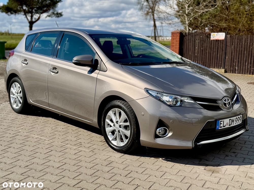 Toyota Auris 1.4 D-4D Life Plus - 22