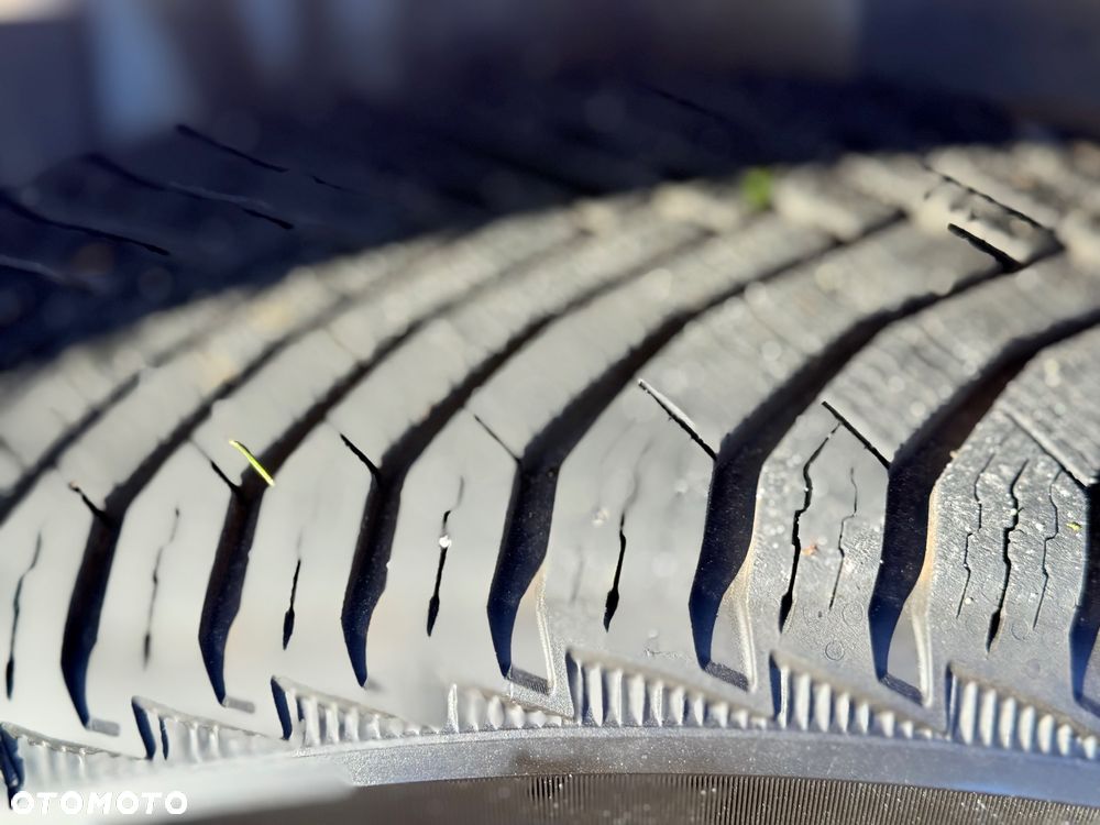 Peugeot 2008 1.2 Pure Tech Allure S&S - 8