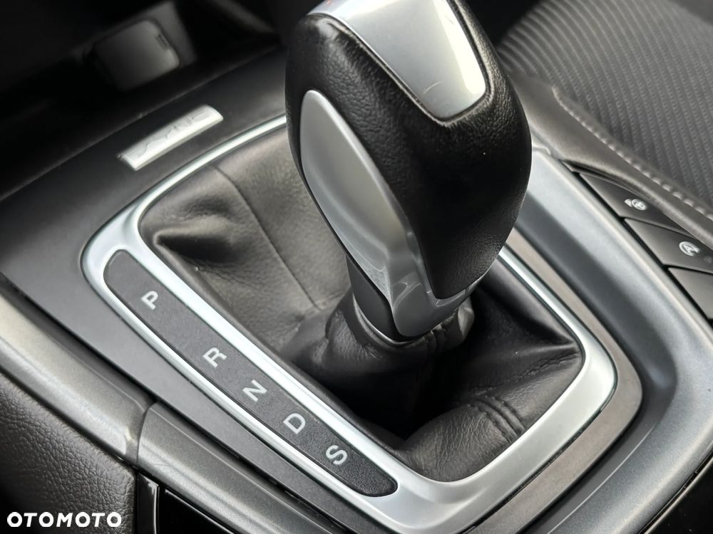 Ford Mondeo 2.0 EcoBlue Titanium - 28