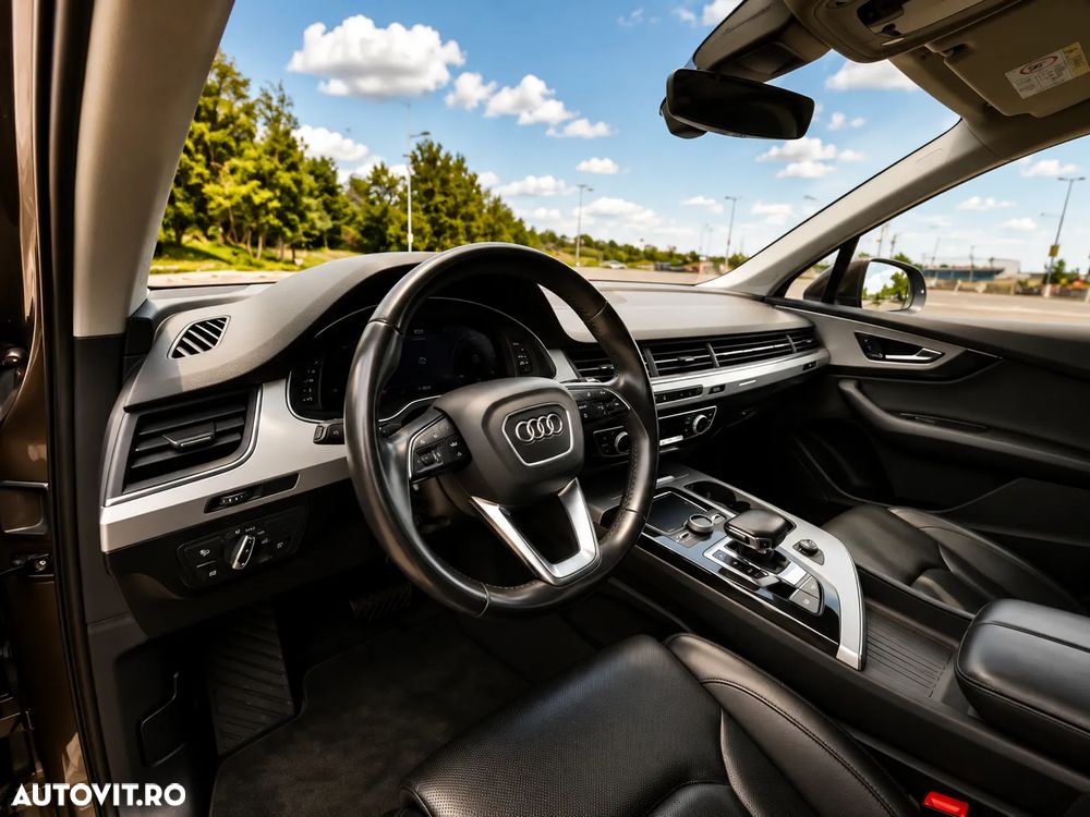 Audi Q7 - 7