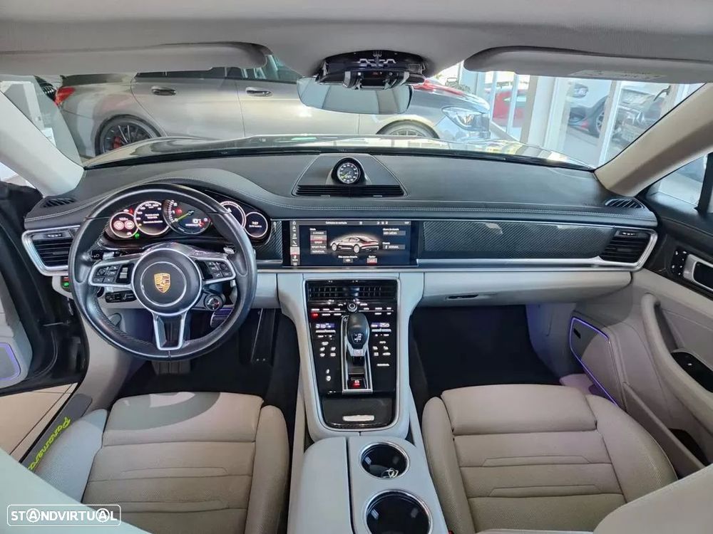 Porsche Panamera 4 E-Hybrid Platinum Edition - 21