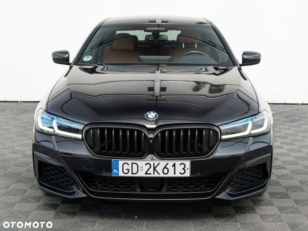 BMW Seria 5 540i xDrive mHEV M Sport sport - 8