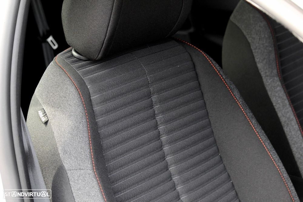 Peugeot e-208 50 kWh Active Pack - 21