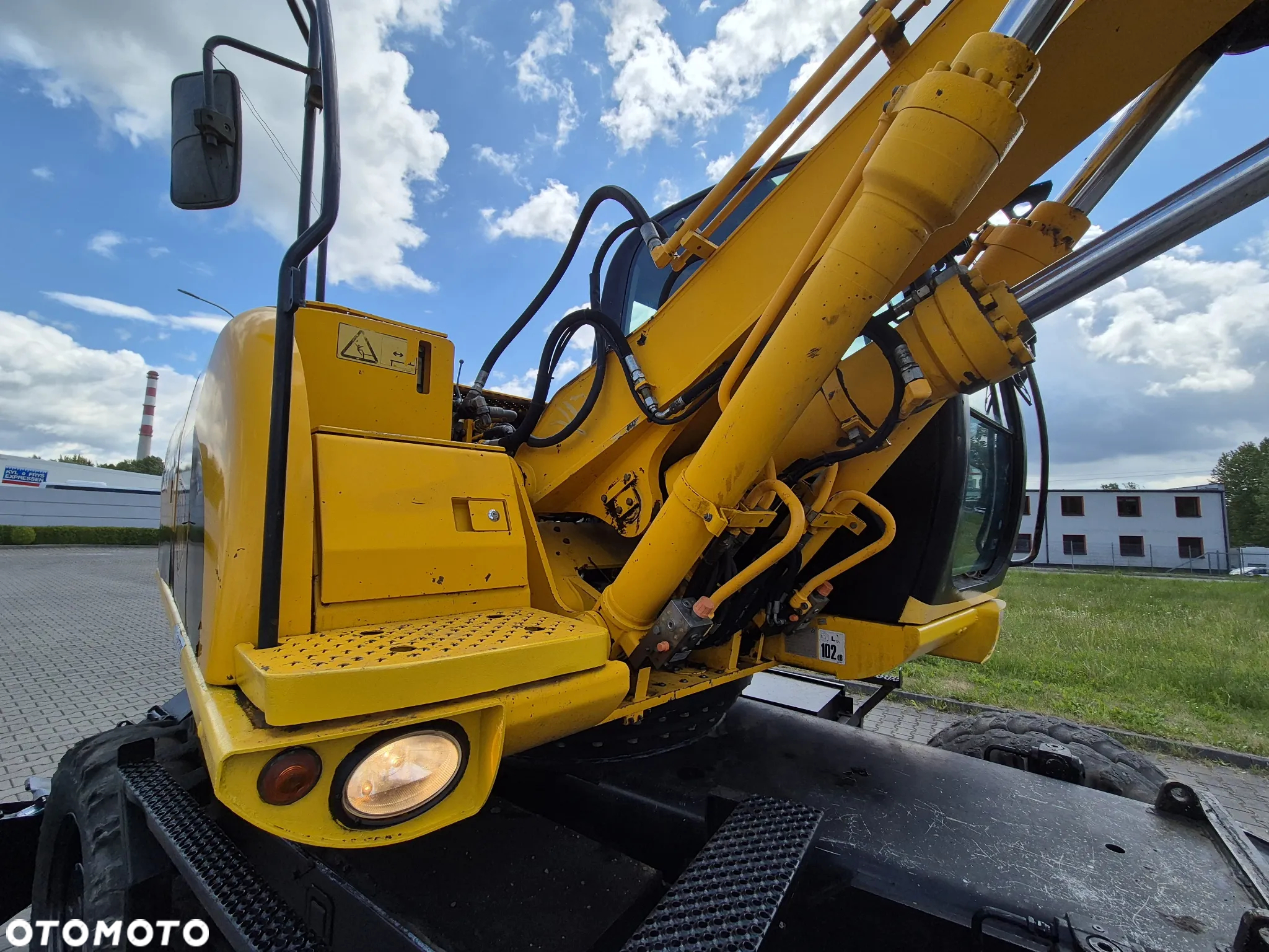 JCB JS175 W / 1 WŁ / W PEŁNI SPRAWNA / KABINA / ODNOWIONA / SERWISOWANA / 4X4 / SILNIK ISUZU / 2 ŁYZKI W ZESTAWIE! - 21