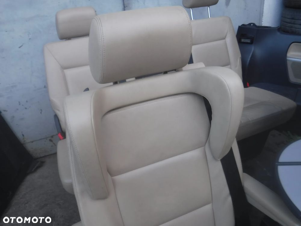 Vw T5 Lift T6 multivan fotele siedzenia grzane  kanapa skory stolik przekladka 2 X drzwi boczki roletki kpl - 7
