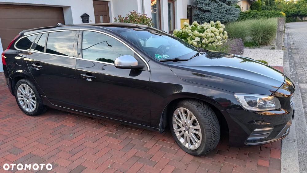 Volvo V60 D4 Drive-E R-Design Kinetic - 12