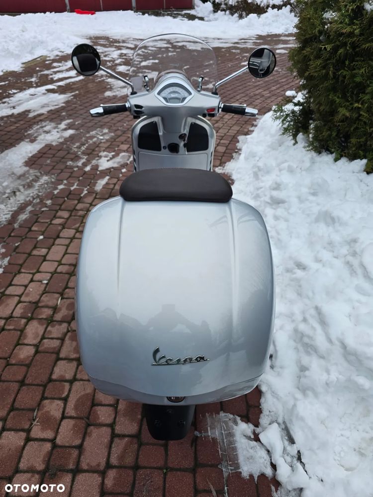 Piaggio Vespa - 24
