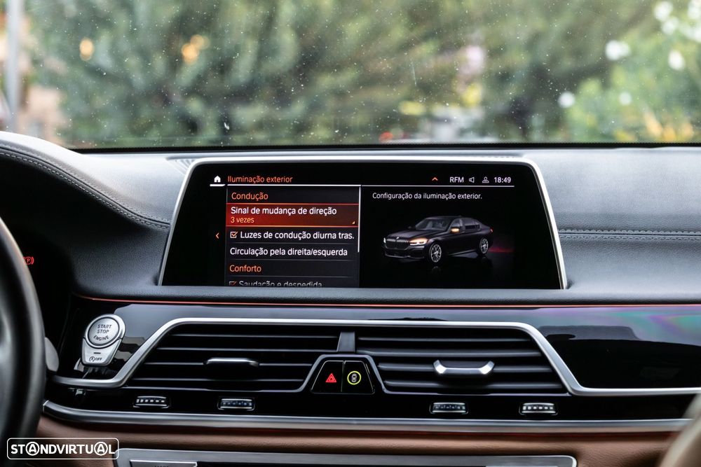BMW 740 d xDrive Pack M Auto - 43
