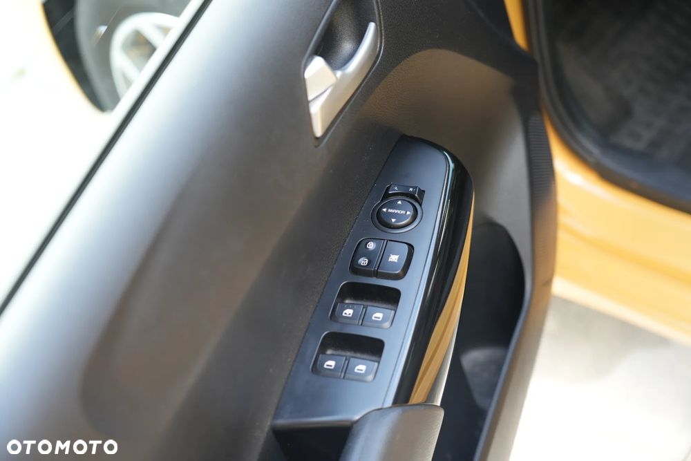 Kia Picanto 1.0 L - 11