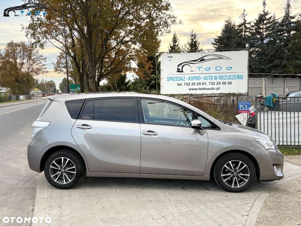 Toyota Verso 1.6 D-4D Prestige - 10