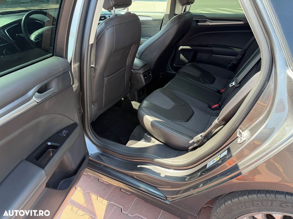 Ford Mondeo 2.0 TDCI PowerShift ST Line High - 12