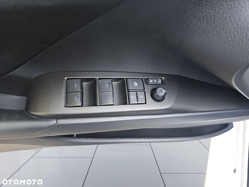 Toyota Camry 2.5 Hybrid Comfort CVT - 19