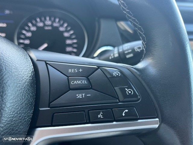 Nissan Qashqai 1.5 dCi N-Connecta - 6