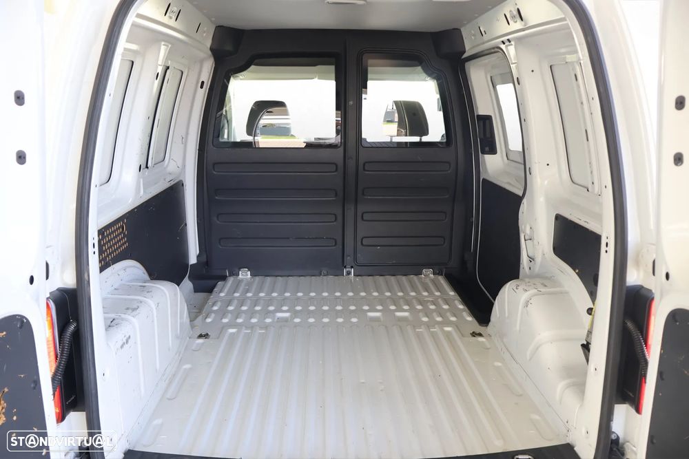 VW Caddy 2.0 TDi - 12