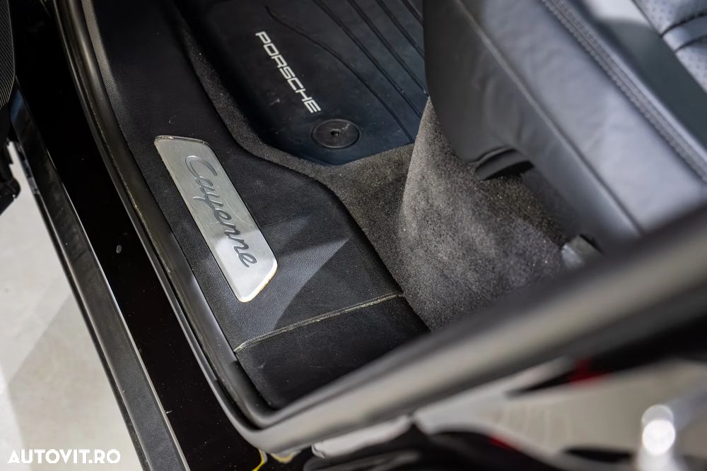 Porsche Cayenne S E-Hybrid Platinum Edition - 20
