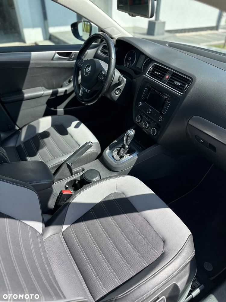 Volkswagen Jetta 2.0 TDI Highline Perfectline DSG - 19