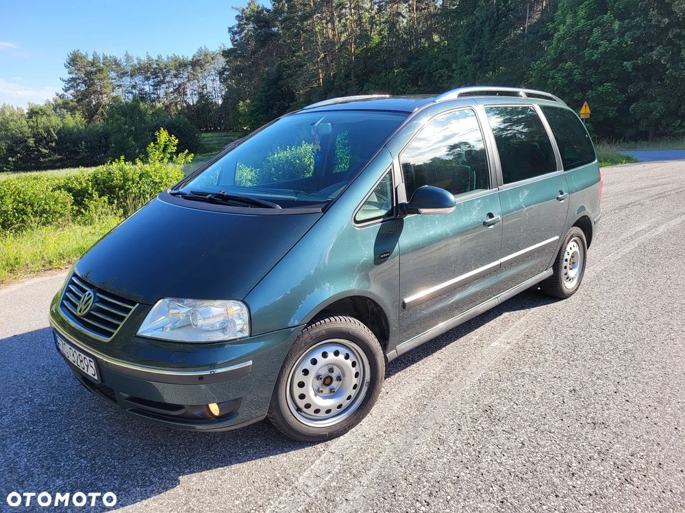 Volkswagen Sharan 1.8T Highline - 1