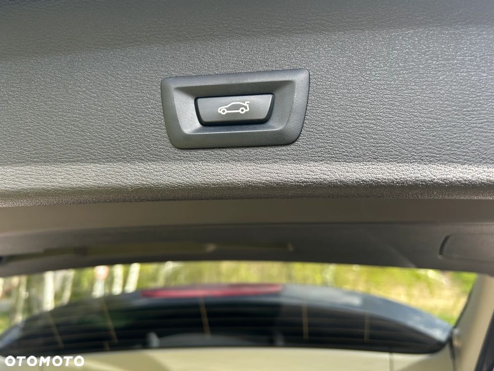 BMW X1 xDrive20d xLine - 22