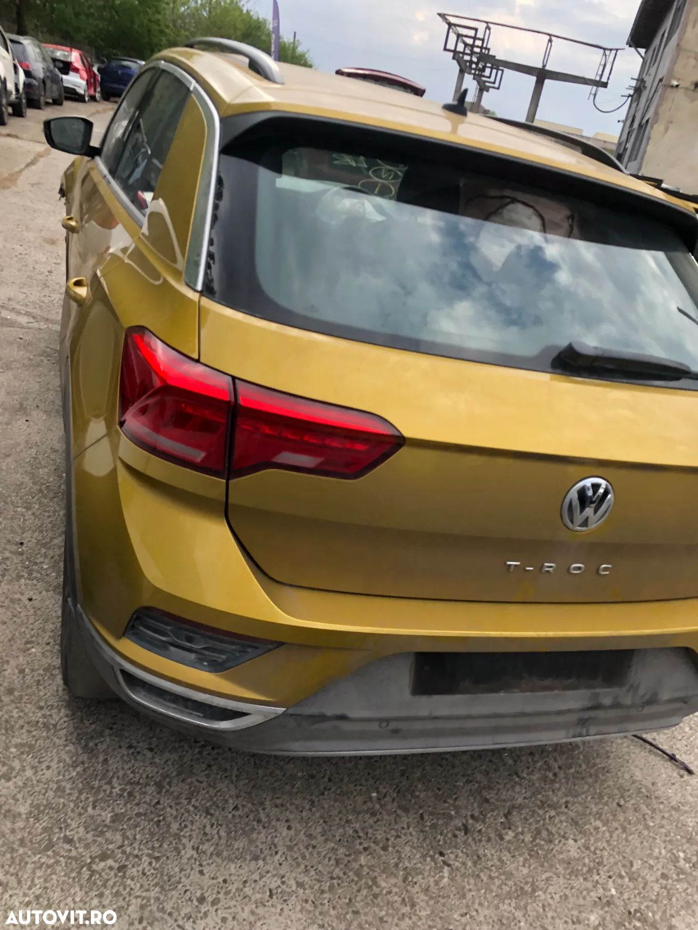 Dezmembrez Volkswagen T-ROC 2020 - 1