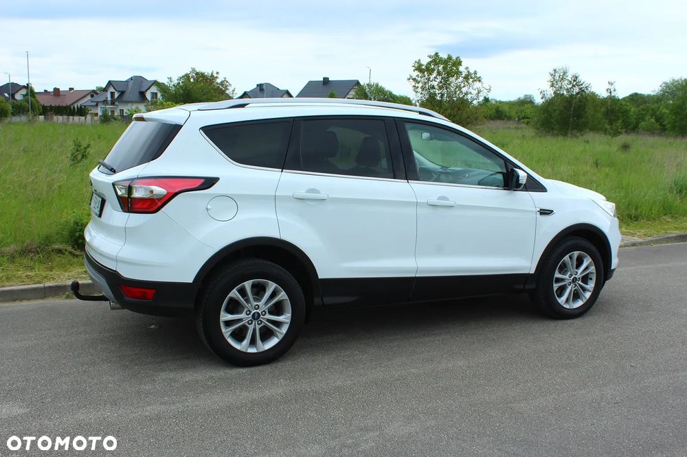 Ford Kuga 2.0 TDCi 4x2 Titanium - 15