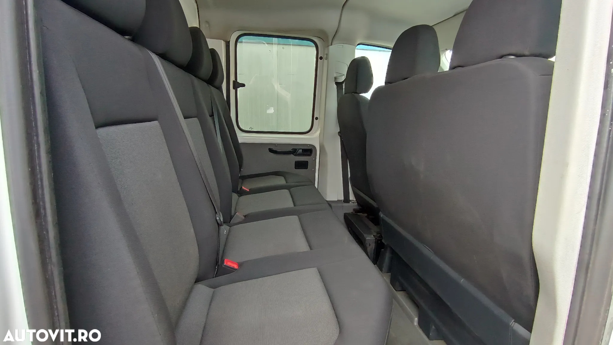 Volkswagen Crafter - 11