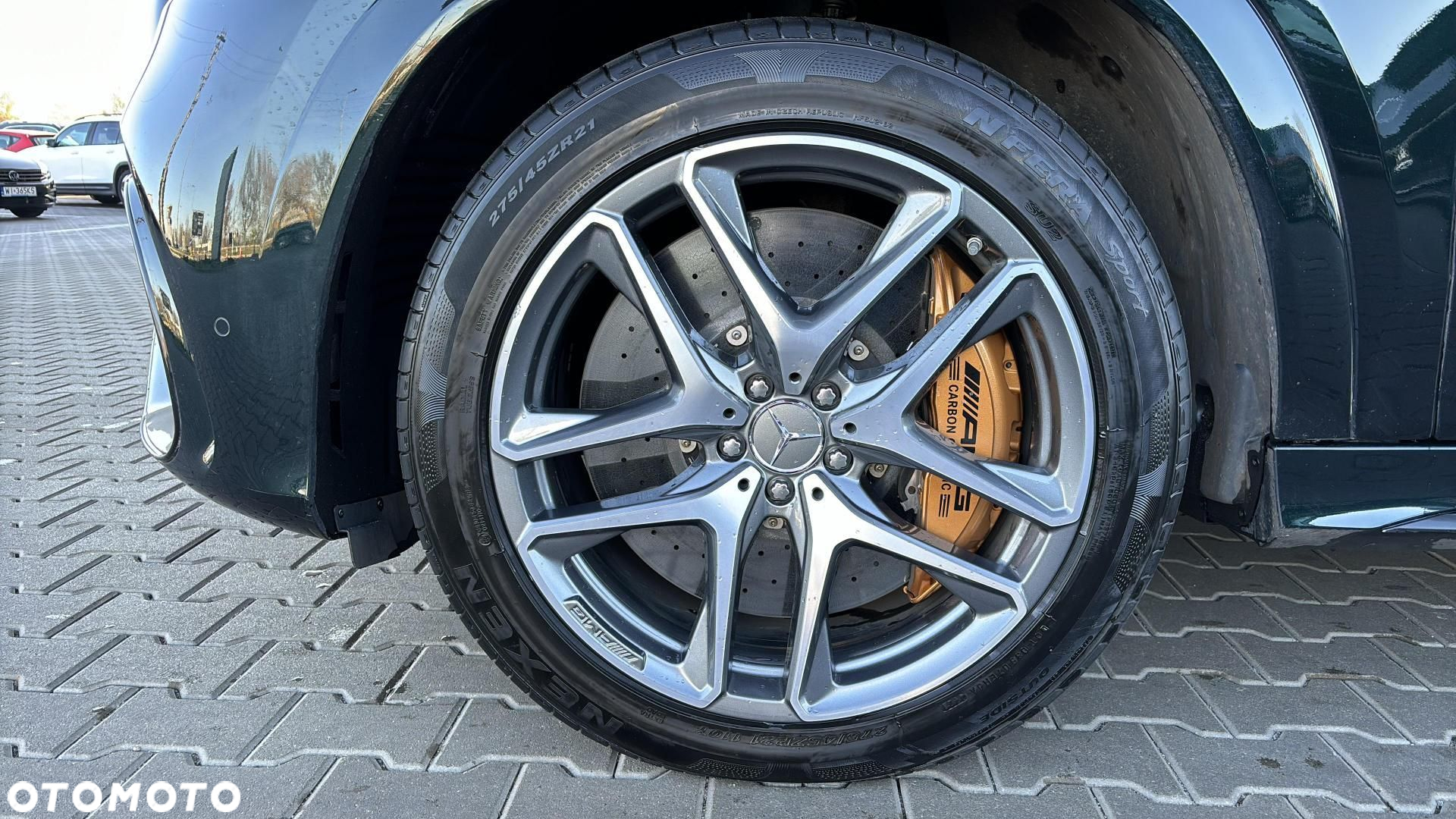 Mercedes-Benz GLE - 21