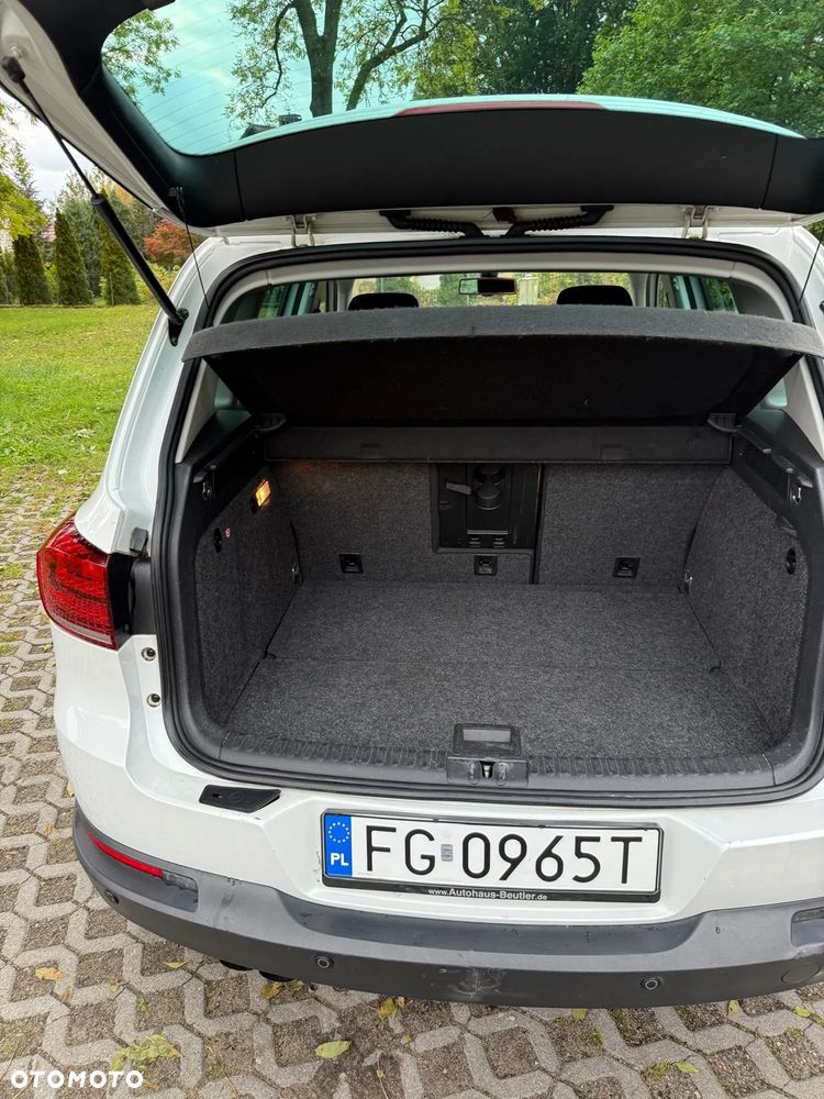 Volkswagen Tiguan - 5
