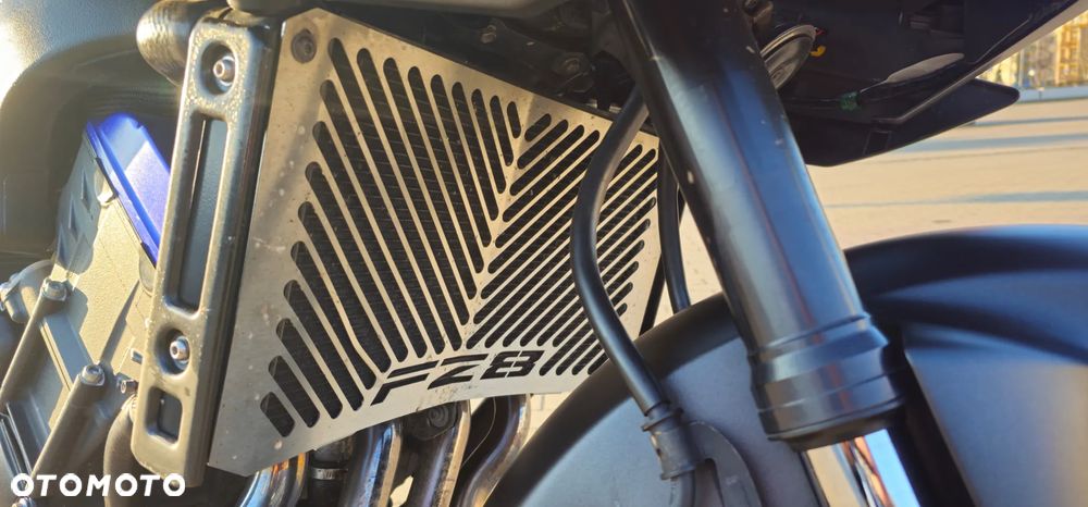 Yamaha FZ8 - 14