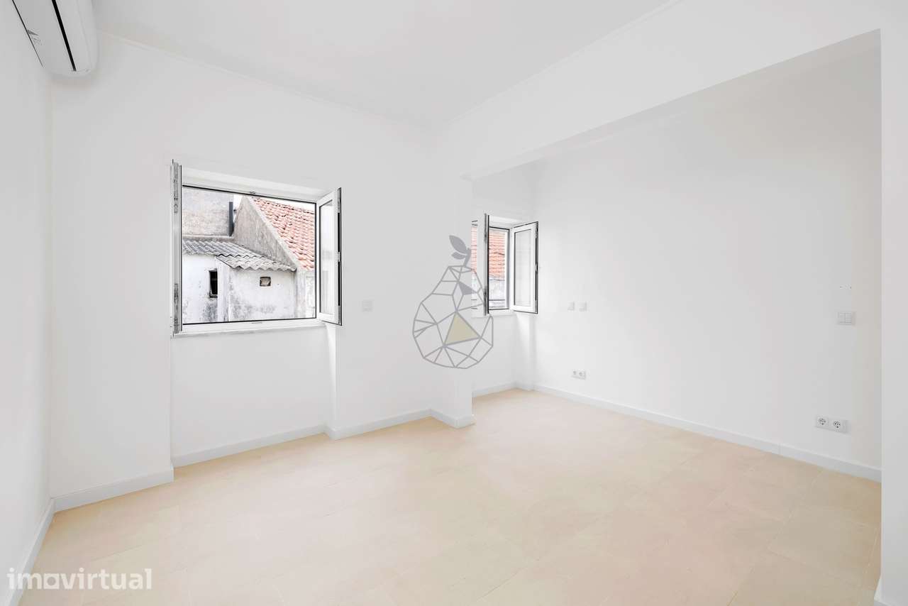 Prédio  Renovado com 3 apartamentos em Portimão - Grande imagem: 3/52