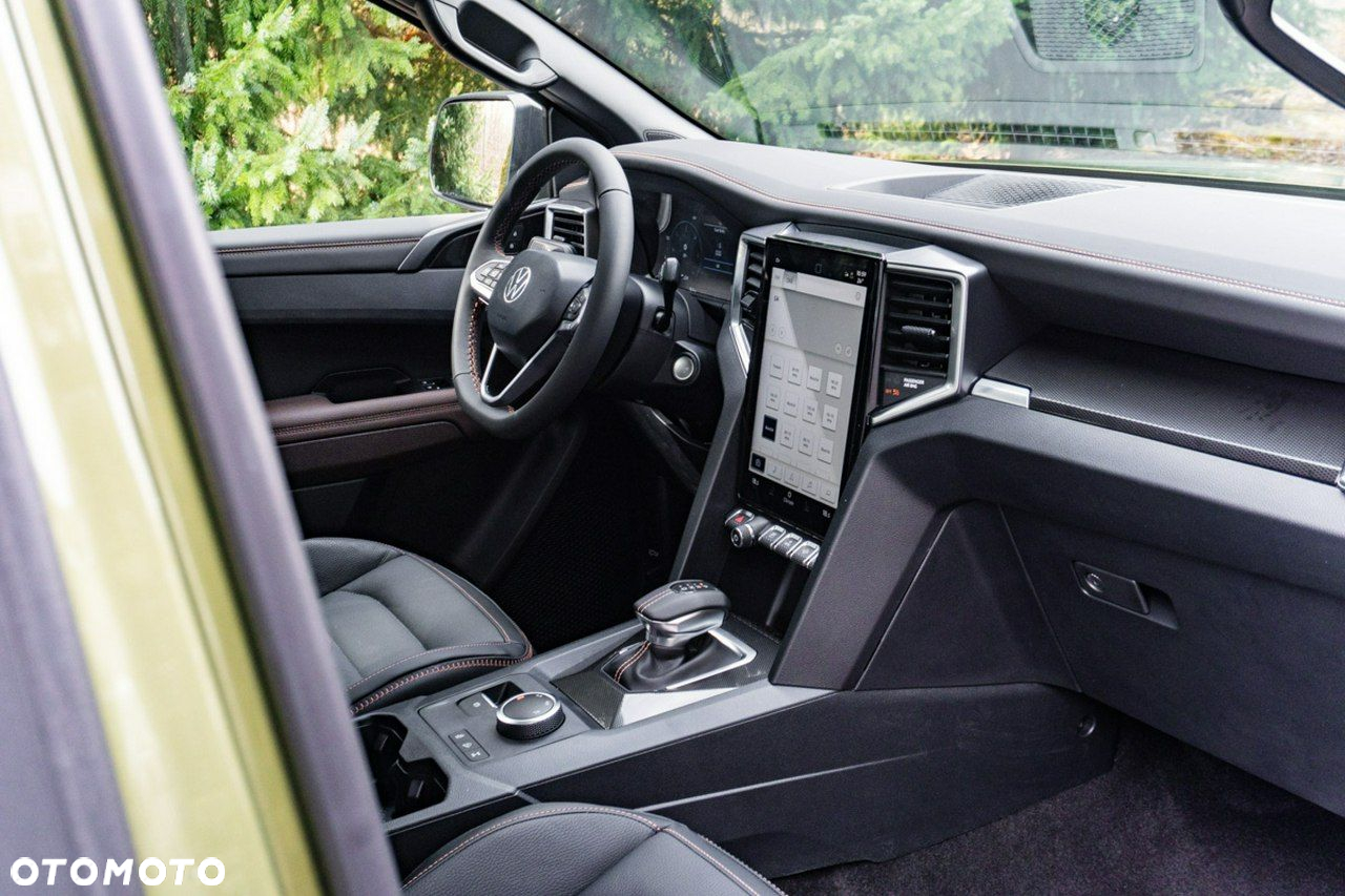 Volkswagen Amarok - 20