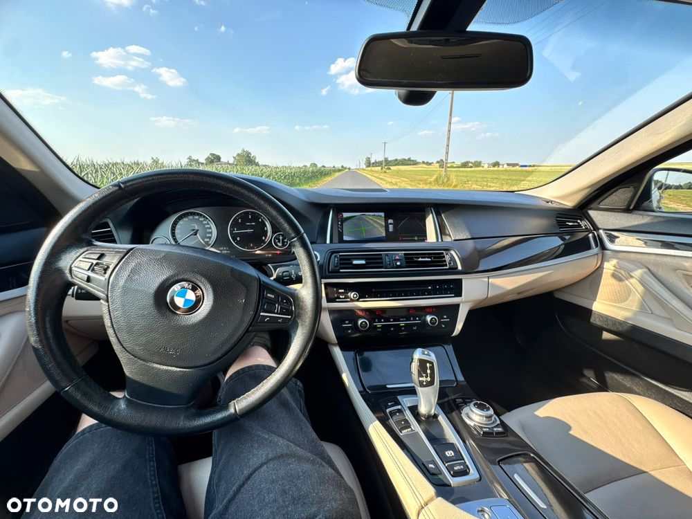 BMW Seria 5 518d - 17