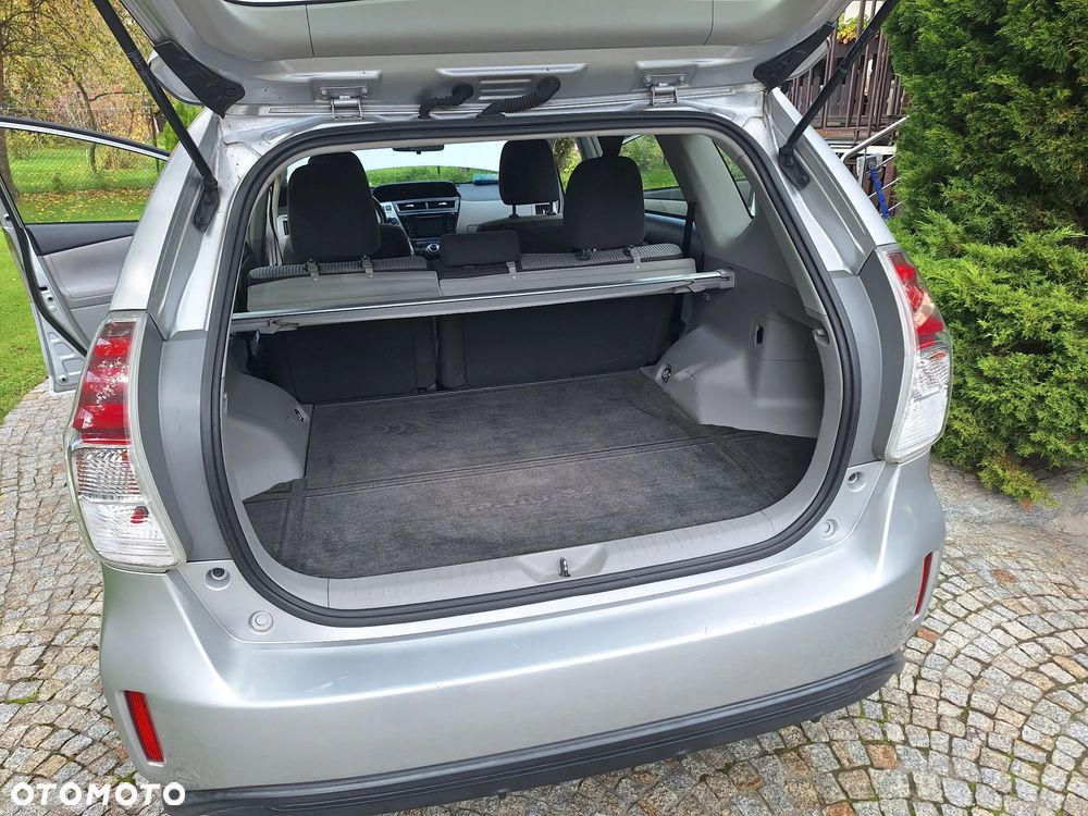 Toyota Prius+ - 17