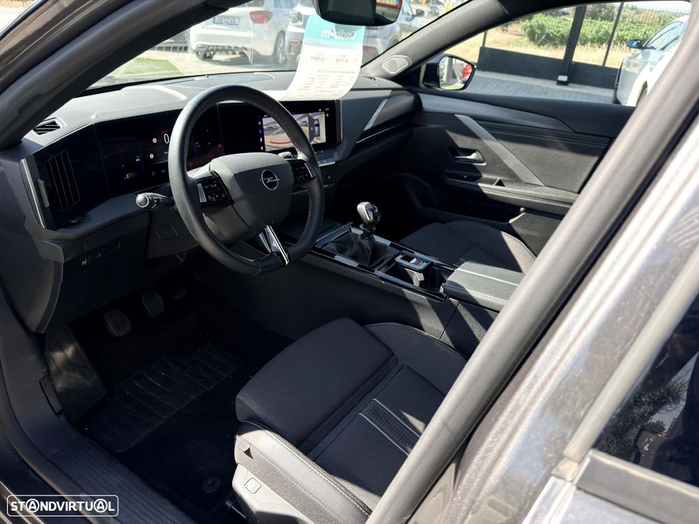 Opel Astra Sports Tourer 1.2 T GS Line - 11