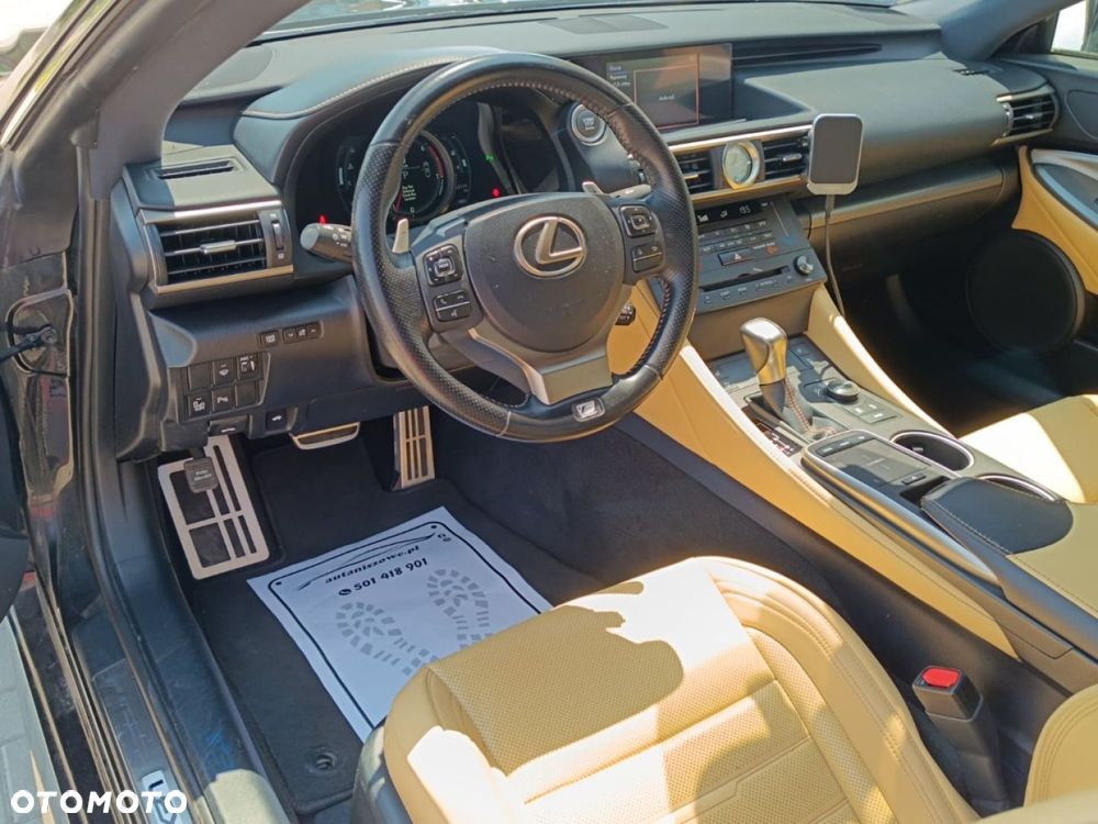 Lexus RC - 17