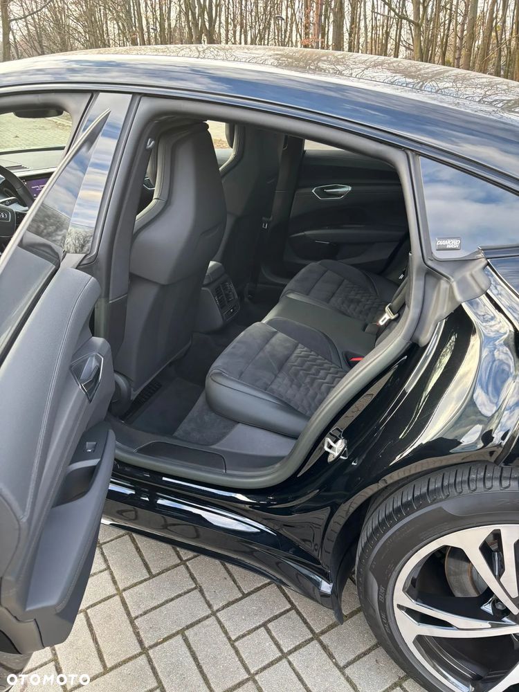 Audi e-tron 55 Quattro - 15