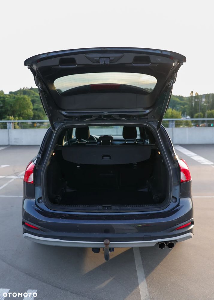 Ford Focus 1.0 EcoBoost mHEV Active X - 9